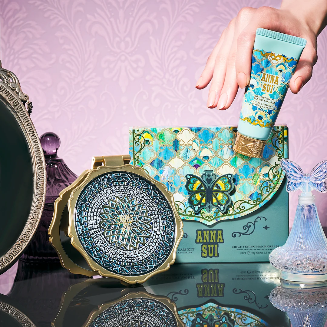 Limited Edition: Mirror and Hand Cream Kit - Image 3